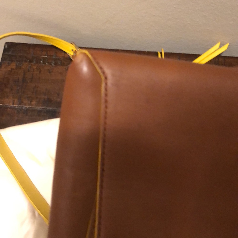 Authentic Tan leather Coach Borough bag crossbody/shoulder bag - Picture 9 of 13